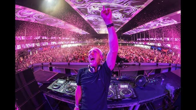Johan Gielen performing live